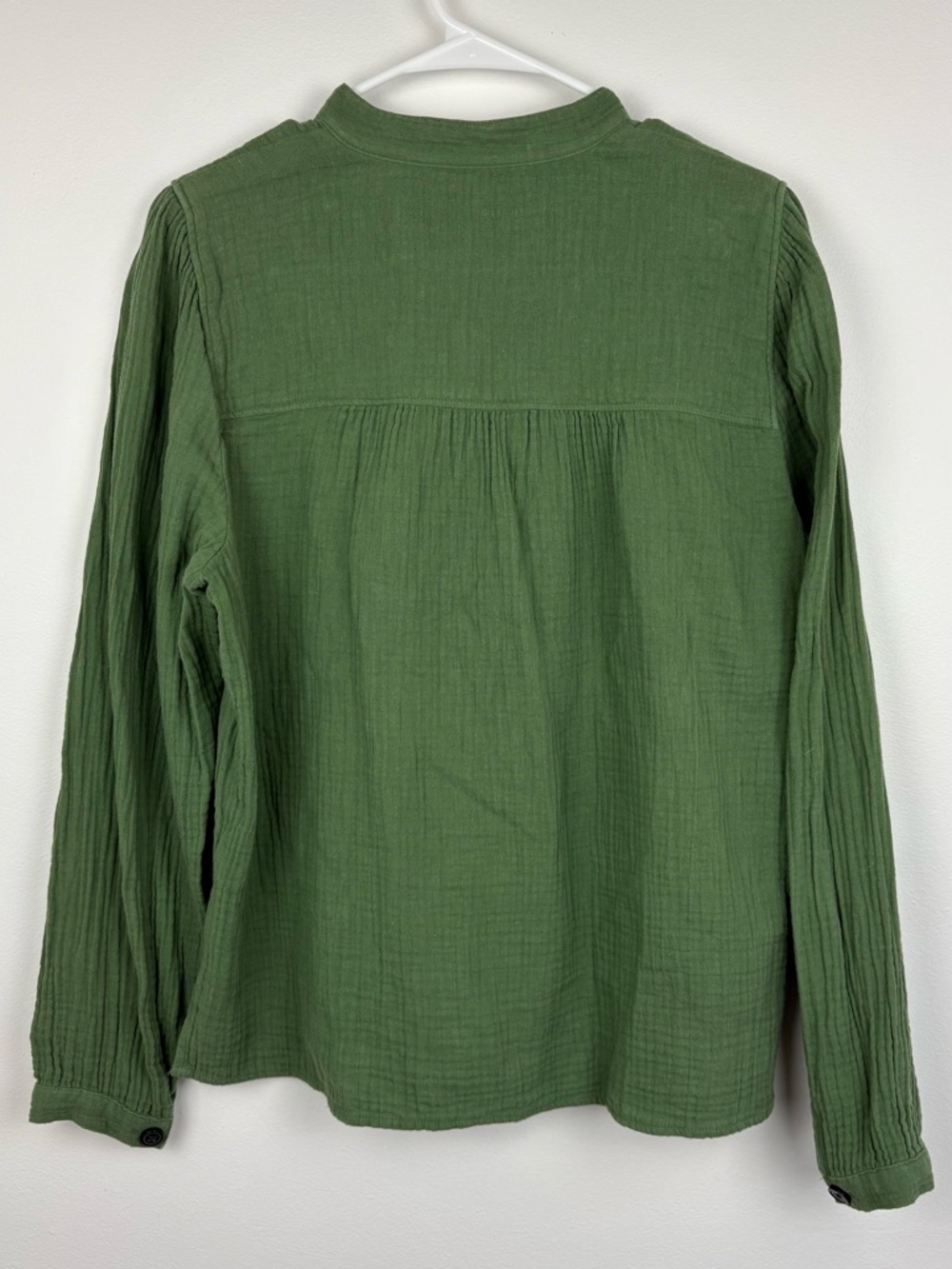 J. Crew Moss Green Gauzy Button Popover Blouse Size Medium earthy boho peasant - Picture 5 of 7
